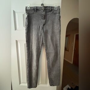 Abercrombie & Fitch Women's Gray Skinny Jeans
